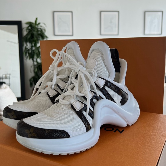 Louis Vuitton Archlight Sneaker - Picture 3 of 4